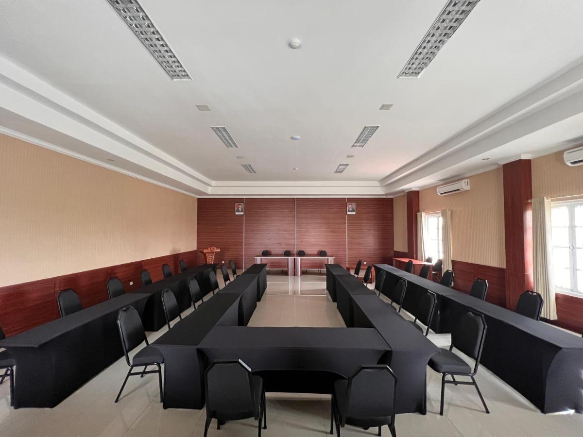 Le Semar Hotel Karawaci Dahung Kültér fotó