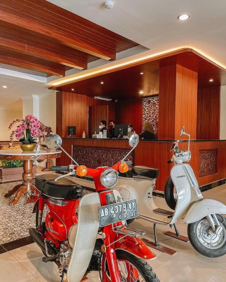 Le Semar Hotel Karawaci Dahung Kültér fotó
